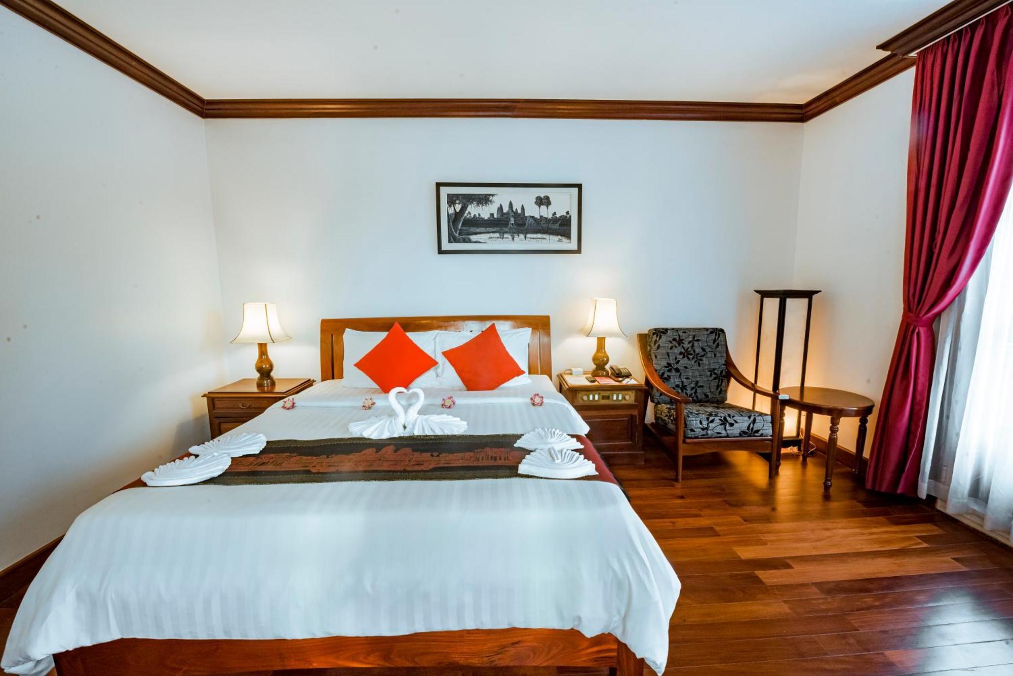 The Suite By Royal Crown Hotel Сиемрип Экстерьер фото
