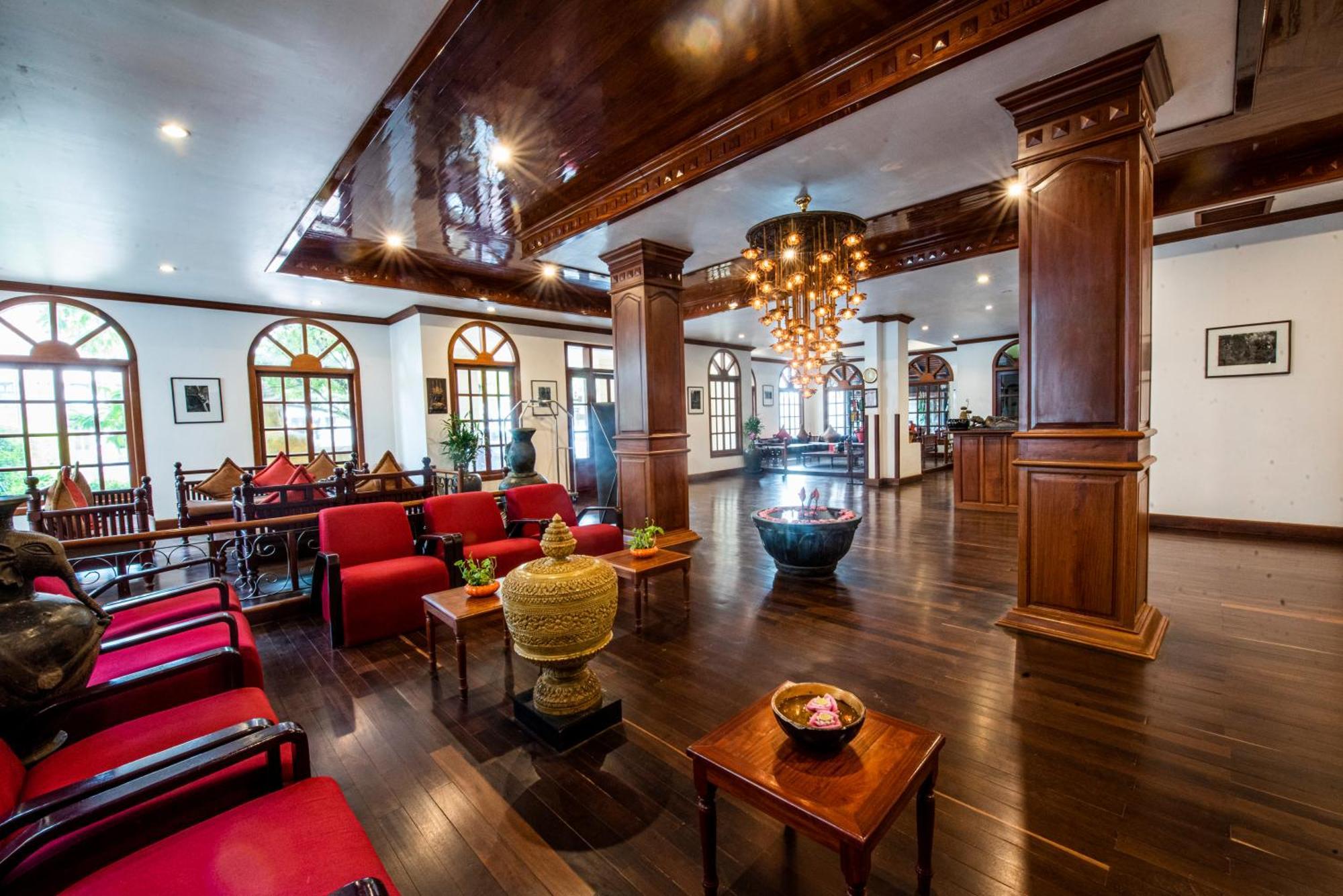 The Suite By Royal Crown Hotel Сиемрип Экстерьер фото